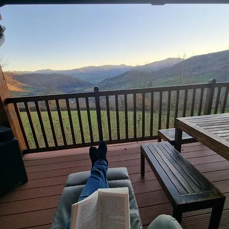 Xuritenborda 7 Personnes Avec Vue Exceptionnelle Sur Les Montagnes Basque, Lits 180 King Size Vakantiehuis