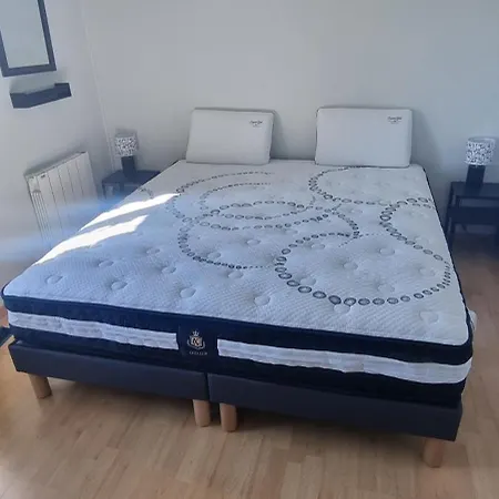 Xuritenborda 7 Personnes Avec Vue Exceptionnelle Sur Les Montagnes Basque, Lits 180 King Size Ossès