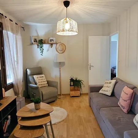 Vakantiehuis Xuritenborda 7 Personnes Avec Vue Exceptionnelle Sur Les Montagnes Basque, Lits 180 King Size Ossès